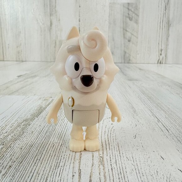 Bluey WENDY Judo's Mom Chow Chow White Dog Fancy Hair Replacement Figure NEW - Picture 1 of 7